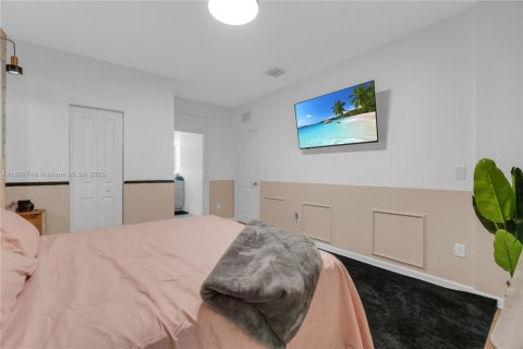 Adosado en venta en Lauderdale Lakes, Florida, 3 dormitorios, 136.94 m2 № 1932040 - foto 20