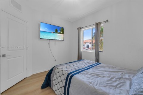 Adosado en venta en Lauderdale Lakes, Florida, 3 dormitorios, 136.94 m2 № 1932040 - foto 27