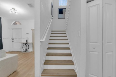 Adosado en venta en Lauderdale Lakes, Florida, 3 dormitorios, 136.94 m2 № 1932040 - foto 17