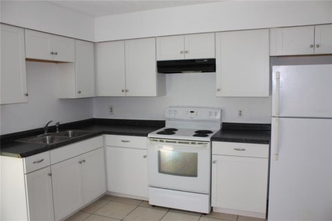 Appartement à louer à Homosassa, Floride: 2 chambres, 142.7 m2 № 2230227 - photo 3