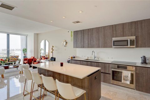 Купить кондоминиум в Майами, Флорида 1 спальня, 82.4м2, № 2043485 - фото 17