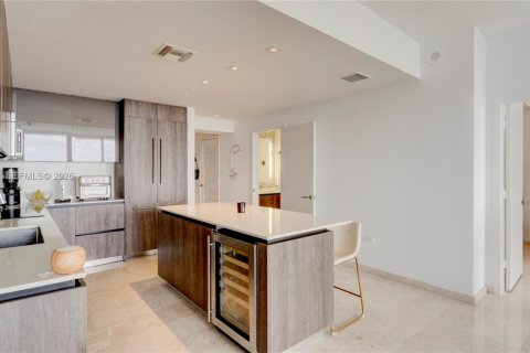 Купить кондоминиум в Майами, Флорида 1 спальня, 82.4м2, № 2043485 - фото 28