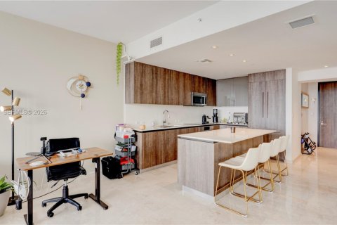 Купить кондоминиум в Майами, Флорида 1 спальня, 82.4м2, № 2043485 - фото 22