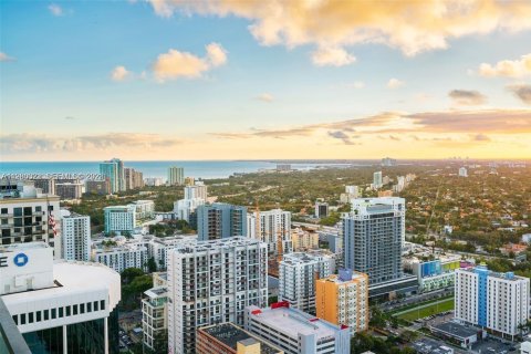 Купить кондоминиум в Майами, Флорида 1 спальня, 82.4м2, № 2043485 - фото 13