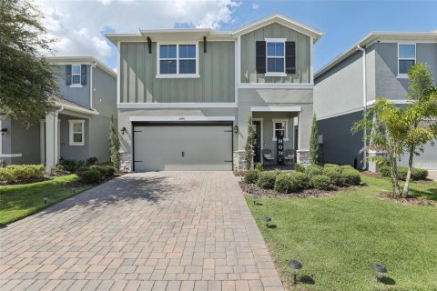 House in Apopka, Florida 4 bedrooms, 262.54 sq.m. № 1872942 - photo 1