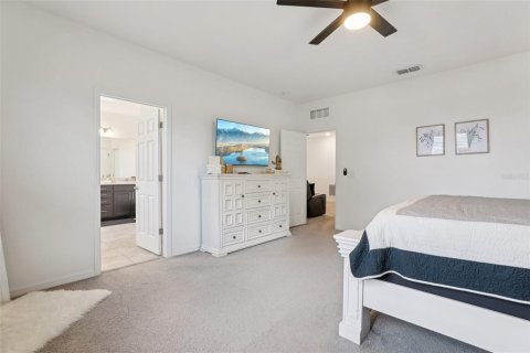 House in Apopka, Florida 4 bedrooms, 262.54 sq.m. № 1872942 - photo 24