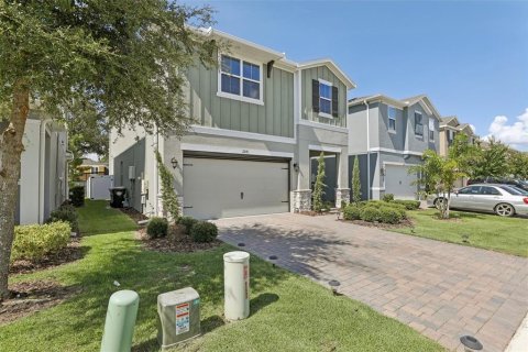 House in Apopka, Florida 4 bedrooms, 262.54 sq.m. № 1872942 - photo 3