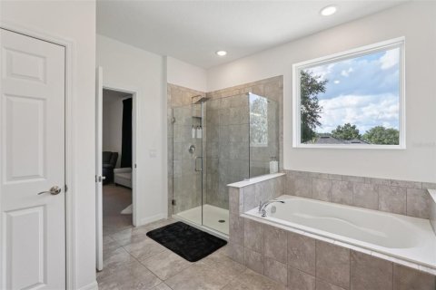 House in Apopka, Florida 4 bedrooms, 262.54 sq.m. № 1872942 - photo 27