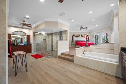 House in Spring Hill, Florida 5 bedrooms, 516.91 sq.m. № 2115713 - photo 22