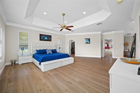 House in Spring Hill, Florida 5 bedrooms, 516.91 sq.m. № 2115713 - photo 18