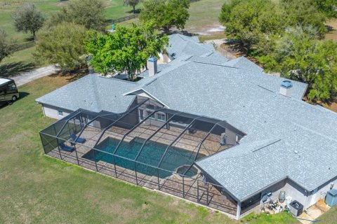 House in Spring Hill, Florida 5 bedrooms, 516.91 sq.m. № 2115713 - photo 5