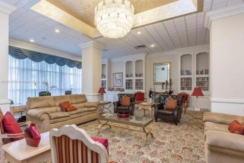 Condominio en venta en Hollywood, Florida, 2 dormitorios, 123.93 m2 № 1875361 - foto 3