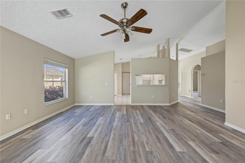 Casa en venta en New Port Richey, Florida, 3 dormitorios, 148.46 m2 № 2386523 - foto 8