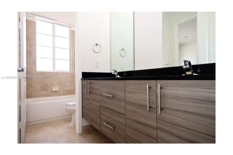 Copropriété à louer à Miramar, Floride: 3 chambres, 139.35 m2 № 1952121 - photo 5