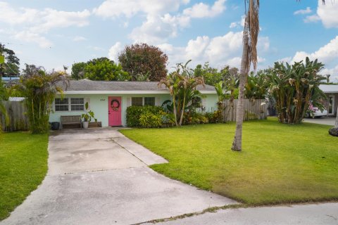 Villa ou maison à Jensen Beach, Floride 3 chambres, 137.31 m2 № 2260979