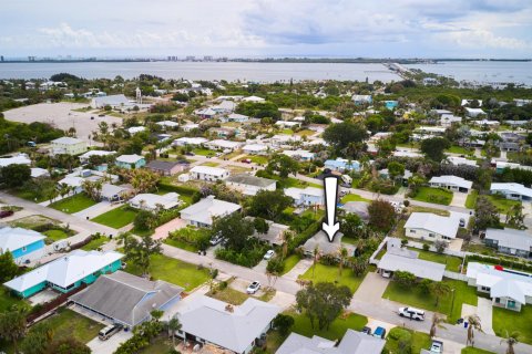 House in Jensen Beach, Florida 3 bedrooms, 137.31 sq.m. № 2260979 - photo 26