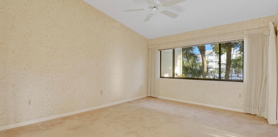 Condo in Juno Beach, Florida, 2 bedrooms  № 788224