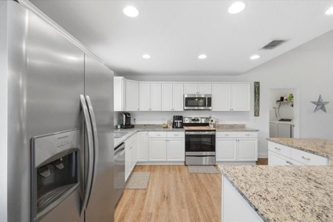 Casa en venta en Lakeland, Florida, 4 dormitorios, 242.66 m2 № 2152195 - foto 19