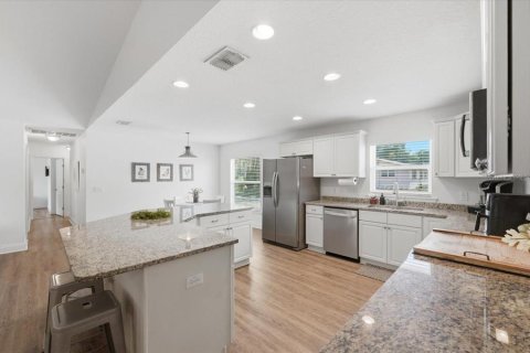 Casa en venta en Lakeland, Florida, 4 dormitorios, 242.66 m2 № 2152195 - foto 21