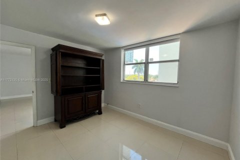 Condominio en venta en Miami, Florida, 1 dormitorio, 47.01 m2 № 1709092 - foto 15