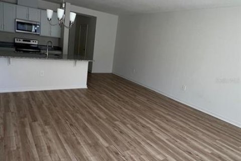 Townhouse in Davenport, Florida 3 bedrooms, 135.92 sq.m. № 2215309 - photo 9