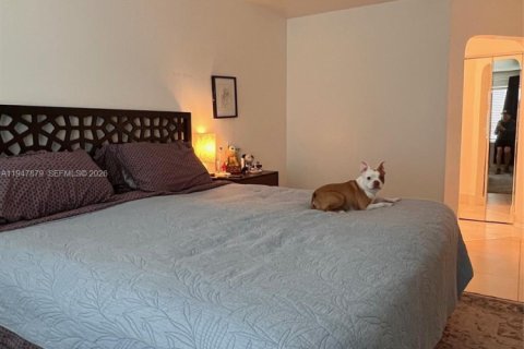 Villa ou maison à vendre à Hallandale Beach, Floride: 3 chambres, 128.21 m2 № 2004540 - photo 27