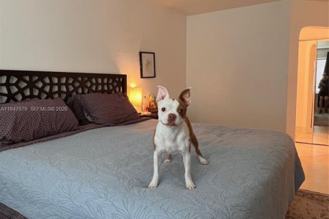 Villa ou maison à vendre à Hallandale Beach, Floride: 3 chambres, 128.21 m2 № 2004540 - photo 28