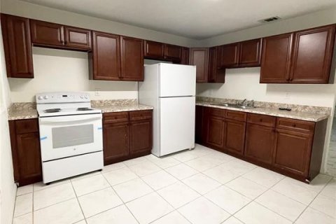 Propiedad comercial en venta en North Port, Florida, 8 dormitorios, 365.66 m2 № 1908033 - foto 4