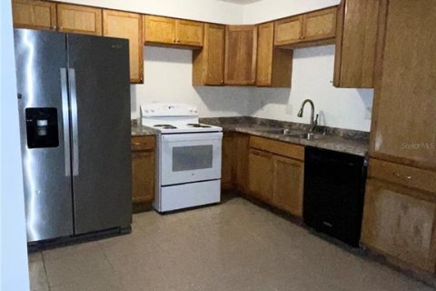 Propiedad comercial en venta en North Port, Florida, 8 dormitorios, 365.66 m2 № 1908033 - foto 13