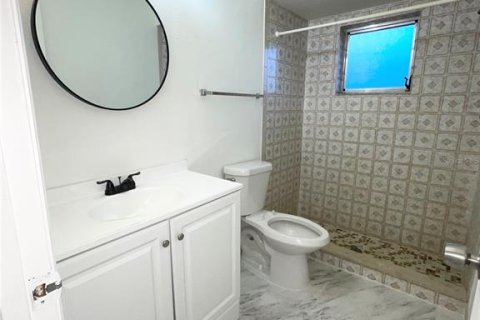 Propiedad comercial en venta en North Port, Florida, 8 dormitorios, 365.66 m2 № 1908033 - foto 8