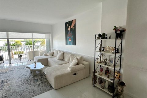 Copropriété à vendre à Sunny Isles Beach, Floride: 2 chambres, 113.34 m2 № 1935457 - photo 26