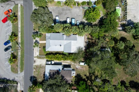 Casa en venta en Stuart, Florida, 3 dormitorios, 86.21 m2 № 981738 - foto 1