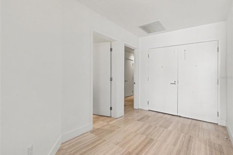 Copropriété à louer à Tampa, Floride: 3 chambres, 223.34 m2 № 2314121 - photo 5