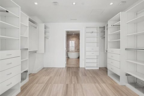 Copropriété à louer à Tampa, Floride: 3 chambres, 223.34 m2 № 2314121 - photo 17