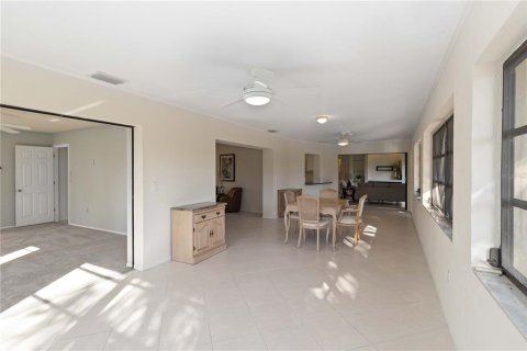 House in Sarasota, Florida 3 bedrooms, 241.27 sq.m. № 1718688 - photo 15