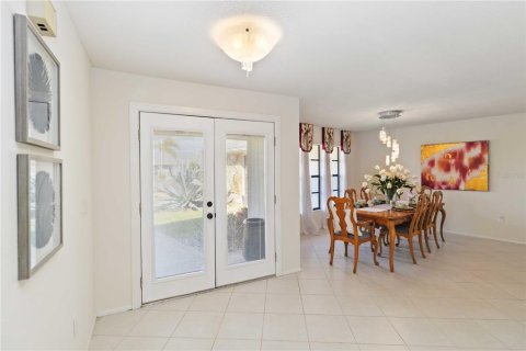 House in Sarasota, Florida 3 bedrooms, 241.27 sq.m. № 1718688 - photo 4