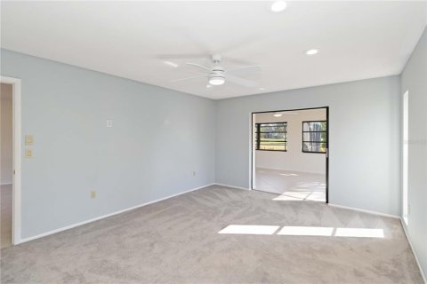 House in Sarasota, Florida 3 bedrooms, 241.27 sq.m. № 1718688 - photo 16