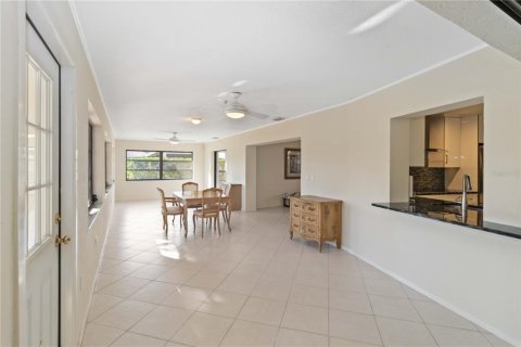 House in Sarasota, Florida 3 bedrooms, 241.27 sq.m. № 1718688 - photo 14