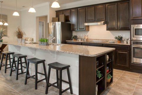 House in MIRADA EXCLUSIVE SERIES in San Antonio, Florida 4 bedrooms, 230 sq.m. № 266516 - photo 1