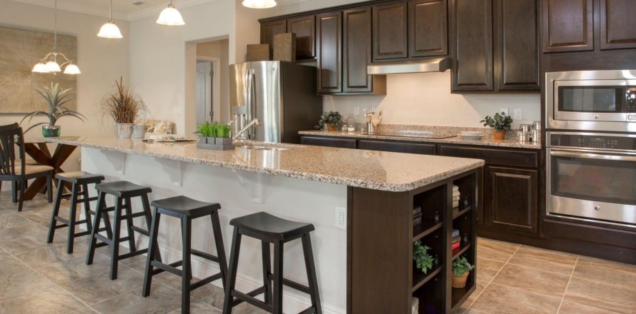House in MIRADA EXCLUSIVE SERIES in San Antonio, Florida 4 bedrooms, 230 sq.m. № 266516