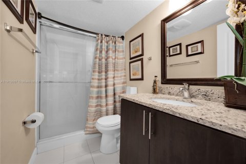 Adosado en venta en Miami, Florida, 3 dormitorios, 126.81 m2 № 1968910 - foto 16