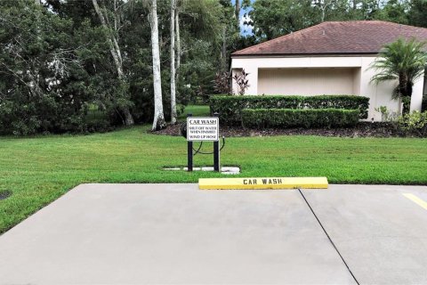 House in Palm Harbor, Florida 3 bedrooms, 150.5 sq.m. № 1907480 - photo 13