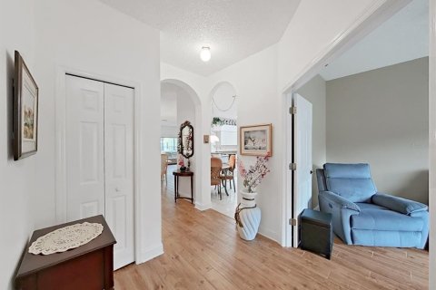 House in Palm Harbor, Florida 3 bedrooms, 150.5 sq.m. № 1907480 - photo 21