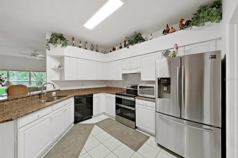 House in Palm Harbor, Florida 3 bedrooms, 150.5 sq.m. № 1907480 - photo 27