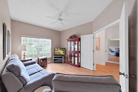House in Palm Harbor, Florida 3 bedrooms, 150.5 sq.m. № 1907480 - photo 20