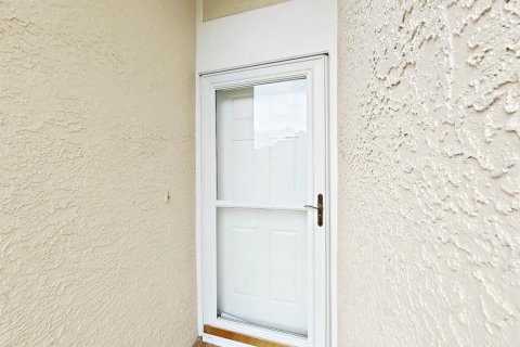 House in Palm Harbor, Florida 3 bedrooms, 150.5 sq.m. № 1907480 - photo 3