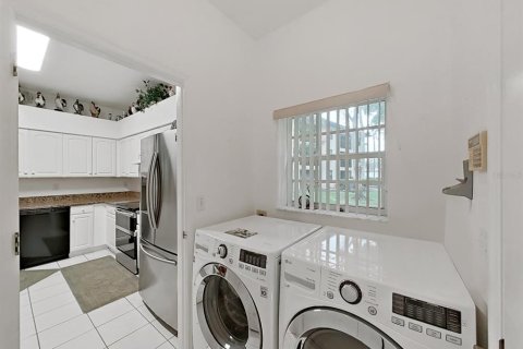 House in Palm Harbor, Florida 3 bedrooms, 150.5 sq.m. № 1907480 - photo 30