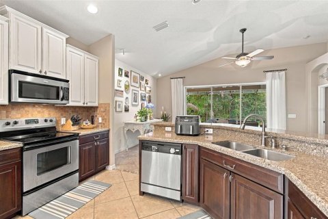 Villa ou maison à vendre à Riverview, Floride: 4 chambres, 185.99 m2 № 2410448 - photo 11