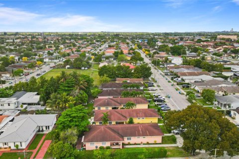 Immobilier commercial à vendre à Sweetwater, Floride: 208.66 m2 № 2170592 - photo 18