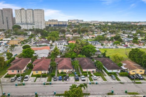 Immobilier commercial à vendre à Sweetwater, Floride: 208.66 m2 № 2170592 - photo 19